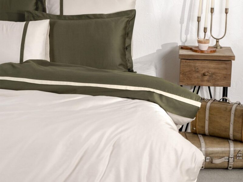 Satiinist voodipesukomplektid