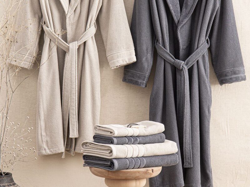 Naiste hommikumantlid