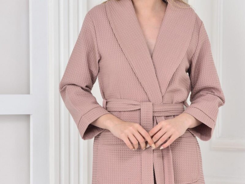 Naiste hommikumantlid